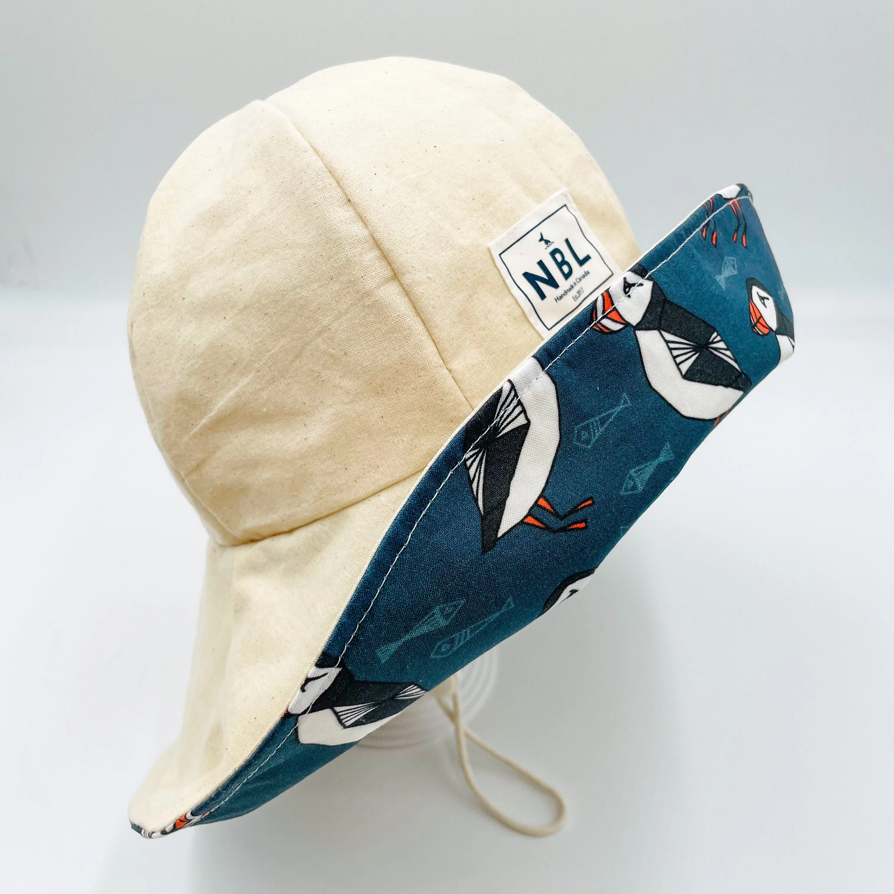 Adult Summer Hat (Blue Puffin)