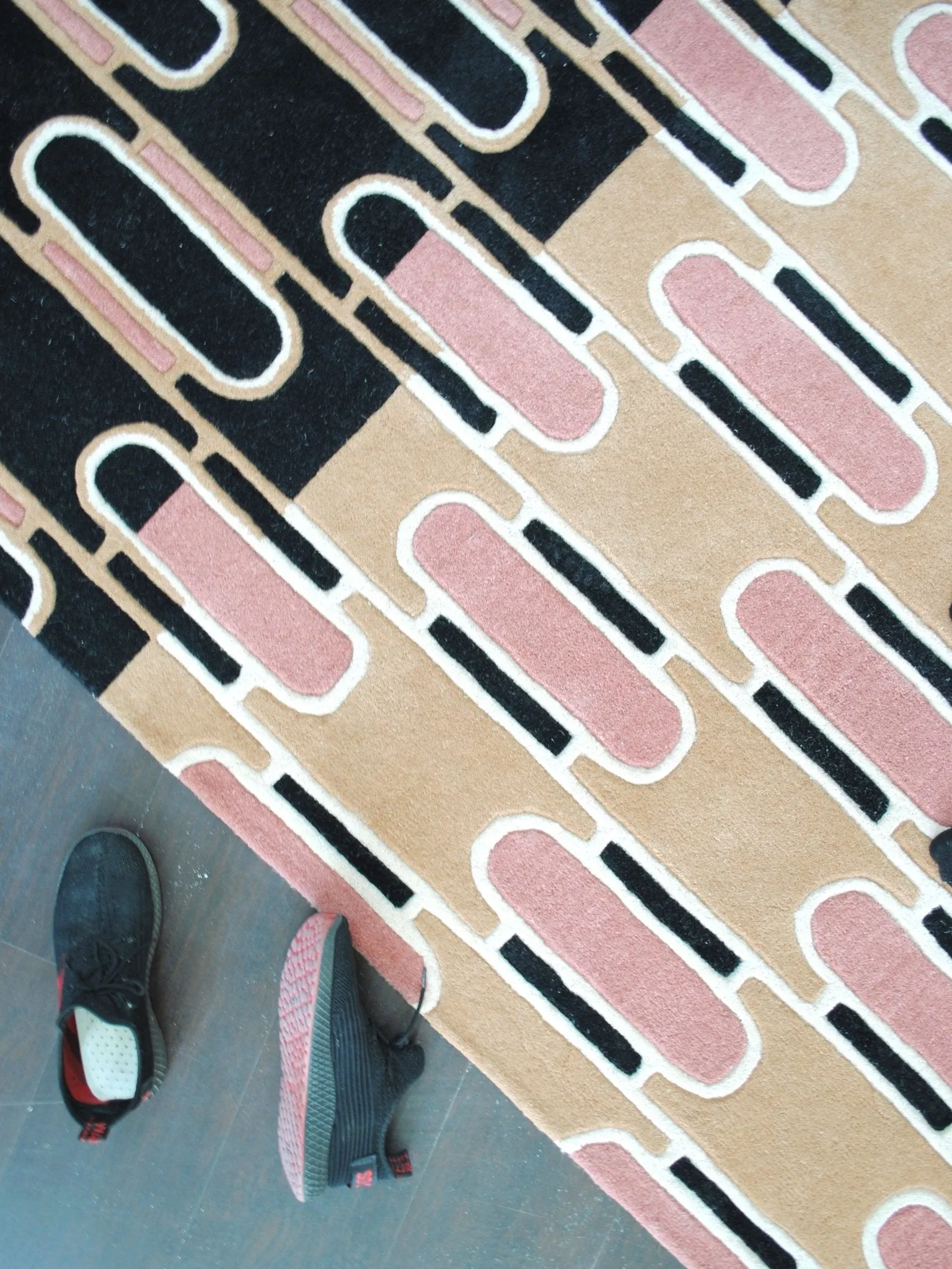ALFREDA   HANDTUFTED WOOL CARPET
