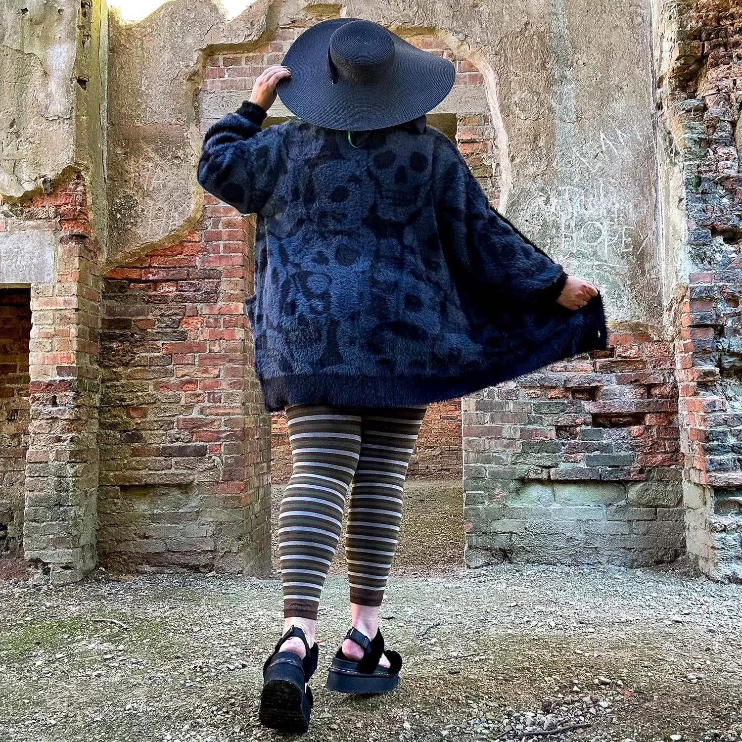 Catacomb Fluffiger Cardigan
