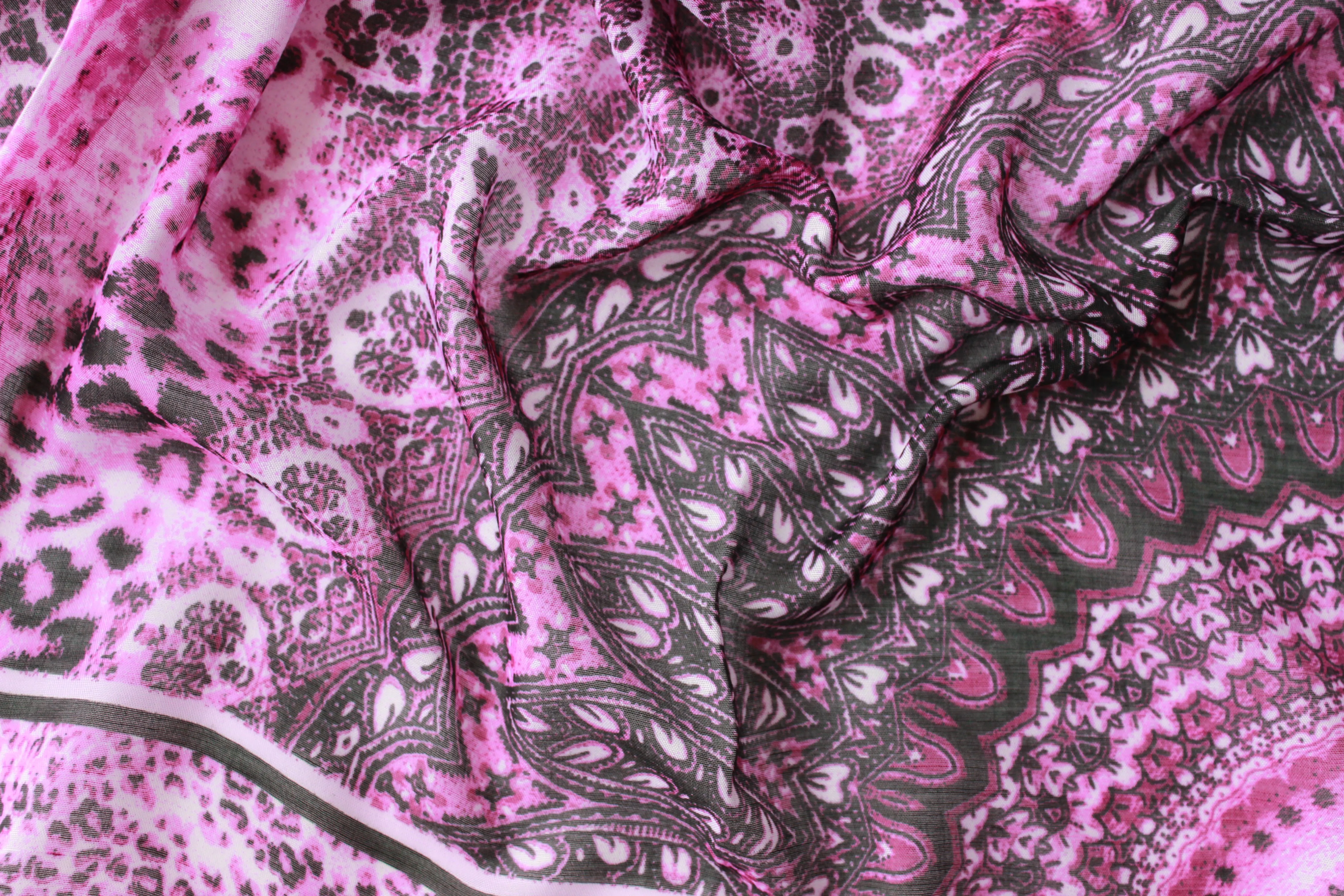 Everyday Square Head Scarf