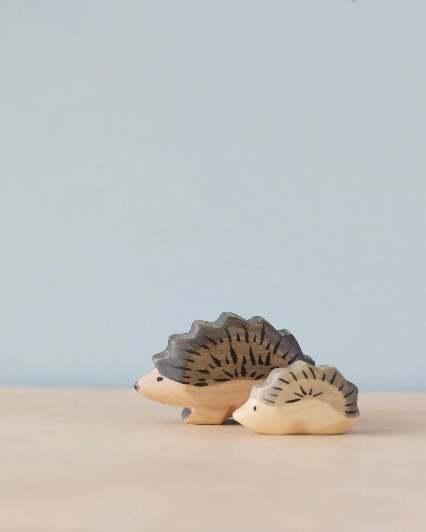 Handmade Holzwald Hedgehog Mom